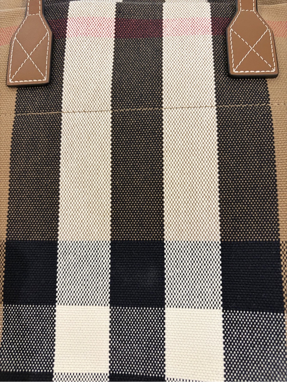 The Burberry London Checkered Tote Bag Medium Taupe Brown - Picture 9 of 10
